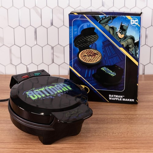 Batman waffle maker - batman,