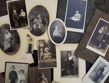 Lotto 13 foto antiche bambini