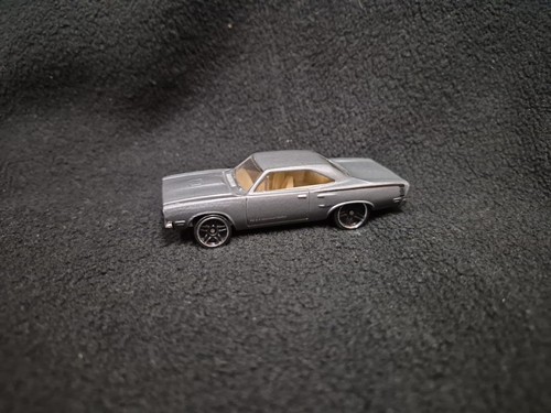 Hot wheels road runner made - hot,