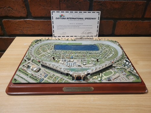 The danbury mint daytona - the,