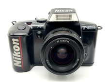 Nikon F-401x + Nikon 35-70mm