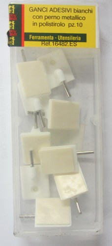 Ganci adesivi bianchi con
