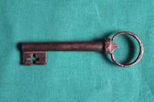 L68- ANTIQUE KEY -OLD KEY