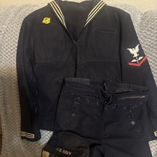 US Navy WWII Sailor Uniform