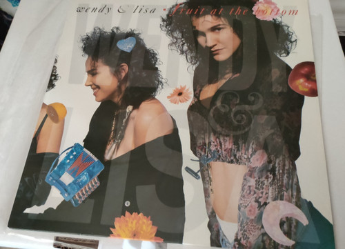 Wendy lisa fruit at the - lisa,