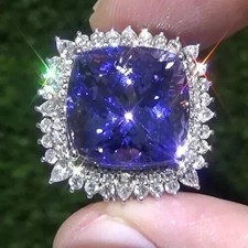 Anello Tanzanite Blu Diamante
