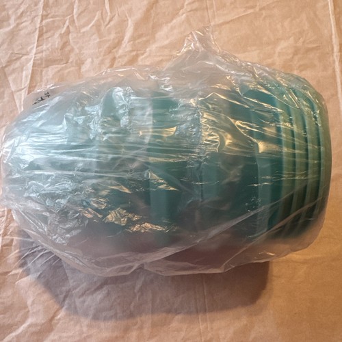 Sealed tupperware servalier - sealed,