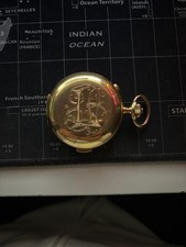 MEDAILLE D OR Invicta