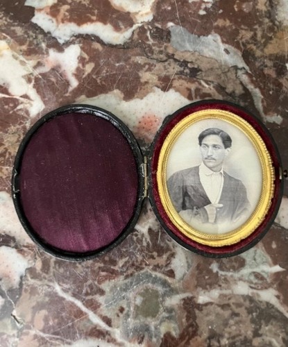 Antique photograph an - an,