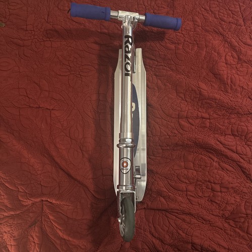 Razor wheel kick scooter - 2-wheel,