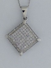 Ciondolo a grappolo pietre di