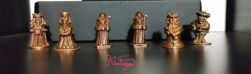 Kinder sorpresa figure - -,