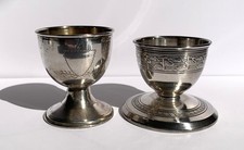 Antica coppia di tazze da uovo