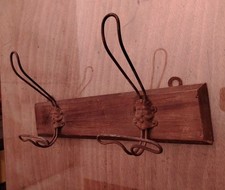 Attaccapanni vintage da bistrot in legno e ferro