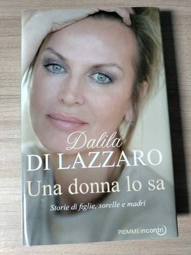 Libro una donna - una, sa.