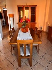 Soggiorno  Sala da pranzo Arlette con di tavolo con 6 sedie, credenza e madia