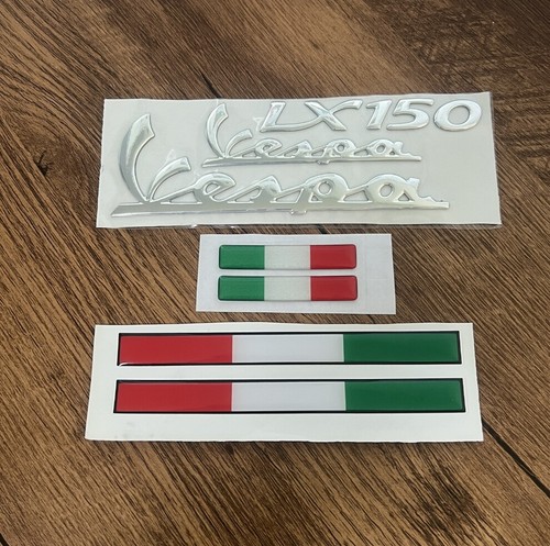 Silver fairing badge - 8x,