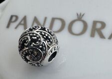 Autentico Charm Pandora