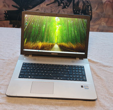 17" pollici Medion Akoya E7420
