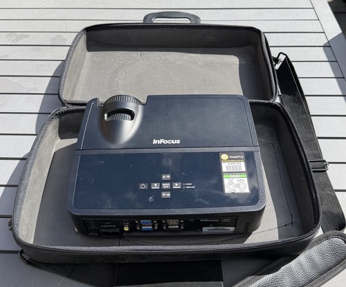 Focus projector in116x - in,