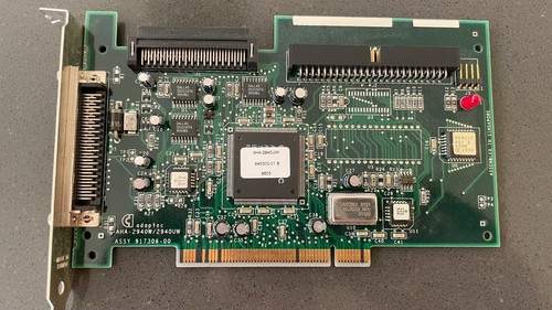 Controller scsi adaptec aha - scsi,