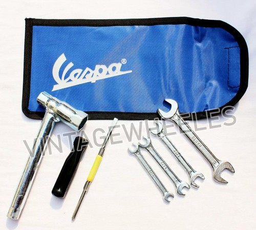 Vespa manual tool kit - , with