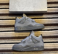 Air Jordan 4 grigio