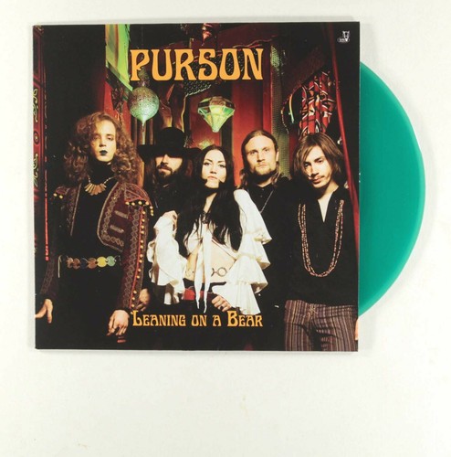 Purson leaning a - purson, bear