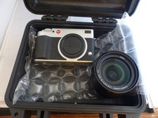 LEICA DIGILUX 3 con obiettivo