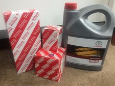 KIT TAGLIANDO TOYOTA AVENSIS 2.0 TD 2CTE ARIA + FILTRO OLIO + CANDELE + OLIO 98-00