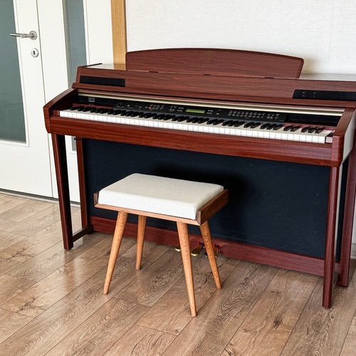 Sgabello ottomano noce - in,