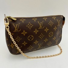 LOUIS VUITTON Pochette