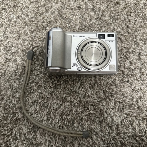 Fujifilm finepix e550 - finepix,