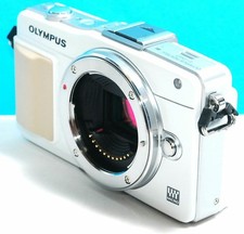 OLYMPUS E PM2 corpo bianco
