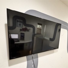 LED Flat-Screen TV Black