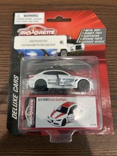 MAJORETTE DELUXE CARS PRESSOFUSE ALFA ROMEO GIULIA QUADRIFOGLIO 1:64