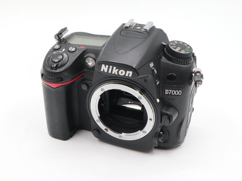 Nikon d7000 non funzionante - nikon,