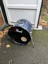 P&P omaggio  22". Batteria basso 22x14" Peavey. 22. Finitura blu. Piccoli fori nelle teste