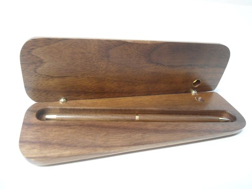 Penna sfera con astuccio in - con,