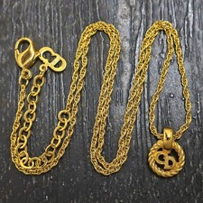 Collana con ciondolo catena