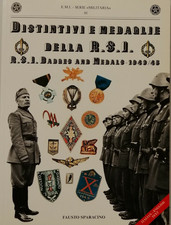 L015 - Libro "Distintivi e