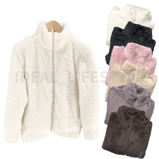 UNIQLO Fluffy Yarn Fleece