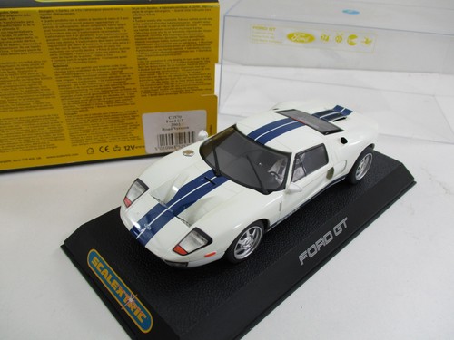 C2570 slot car - ford, 2003
