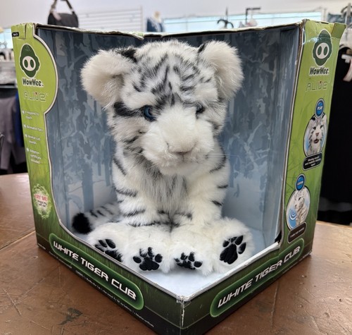 Wowwee alive white - alive, cub