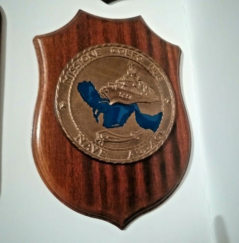 Crest wall plaque marina - wall,