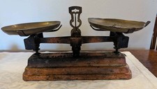 bilancia a due piatti