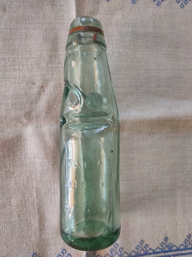 Bottiglia gassosa con pallina - gassosa,