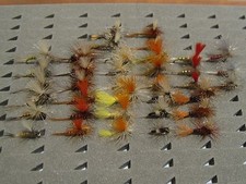 37 mosche con paracadute, esca