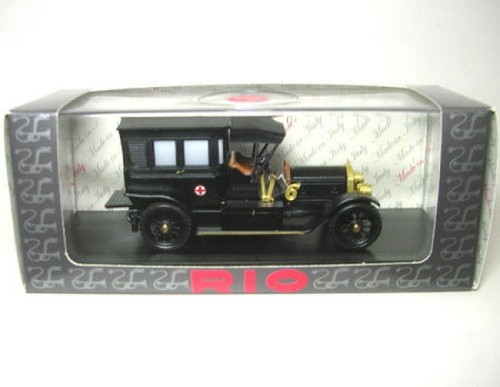 Mercedes ambulance - mercedes,