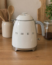 Smeg Bollitore Elettrico 0.8L